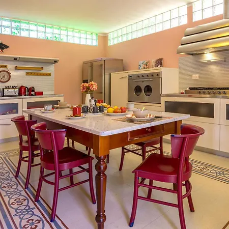 Robin, Elegante E Indipendente Citta Giardino فيلة