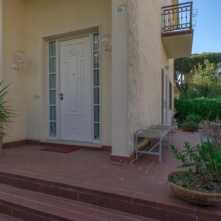 Robin, Elegante E Indipendente Citta Giardino * Viareggio