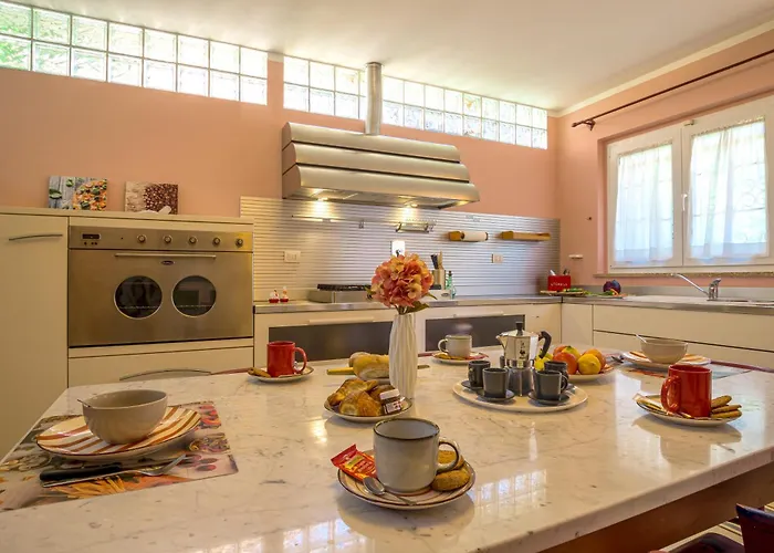 Вилла Robin, Elegante E Indipendente Citta Giardino Виареджо