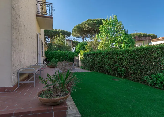 Robin, Elegante E Indipendente Citta Giardino Viareggio