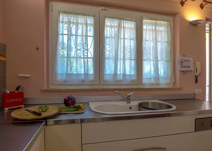 Robin, Elegante E Indipendente Citta Giardino * В'яреджо