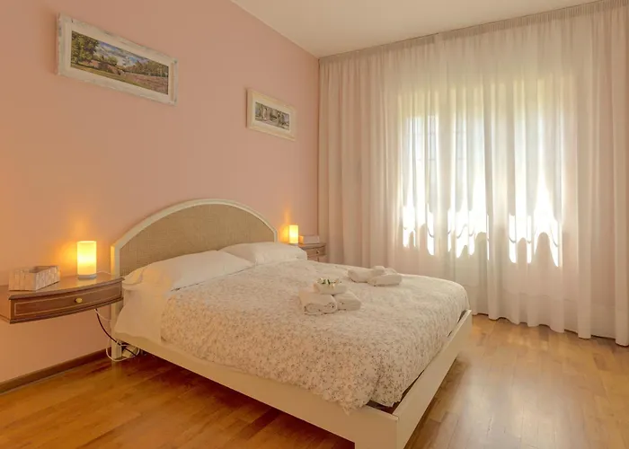 Robin, Elegante E Indipendente Citta Giardino Villa *