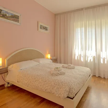 Robin, Elegante E Indipendente Citta Giardino Villa *